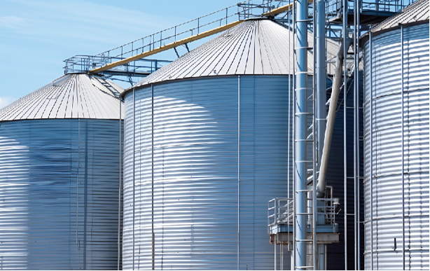 Zero-energy radiative cooling materials